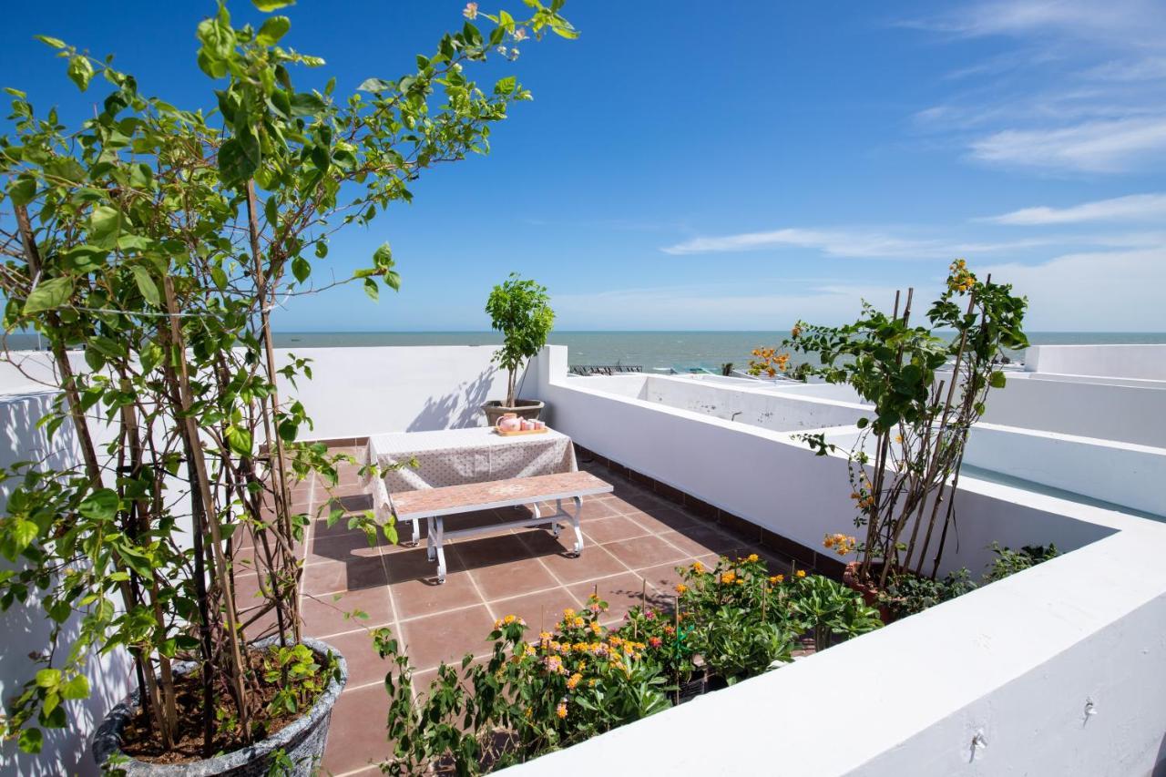 Okinawa Villas And Beach Club - Oceanami Resort Long Hai Εξωτερικό φωτογραφία