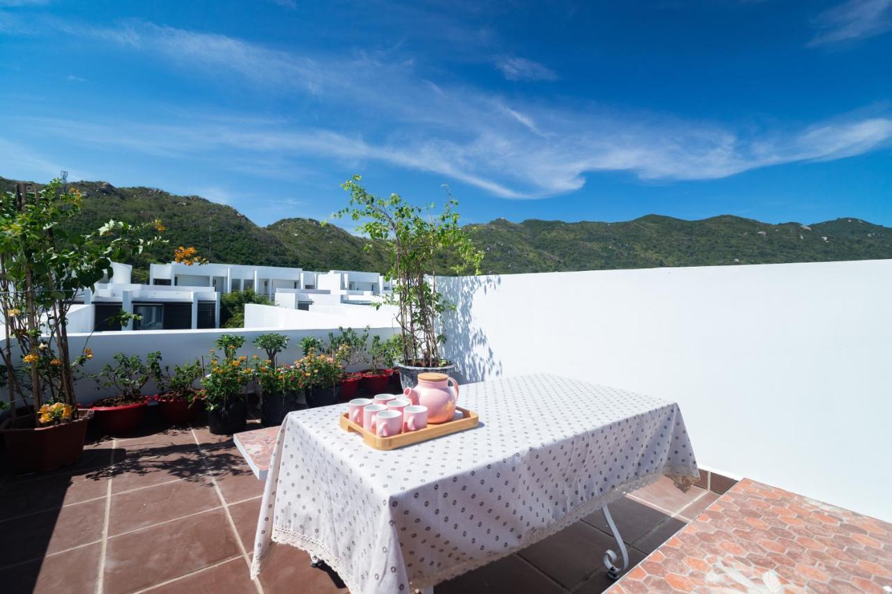 Okinawa Villas And Beach Club - Oceanami Resort Long Hai Εξωτερικό φωτογραφία
