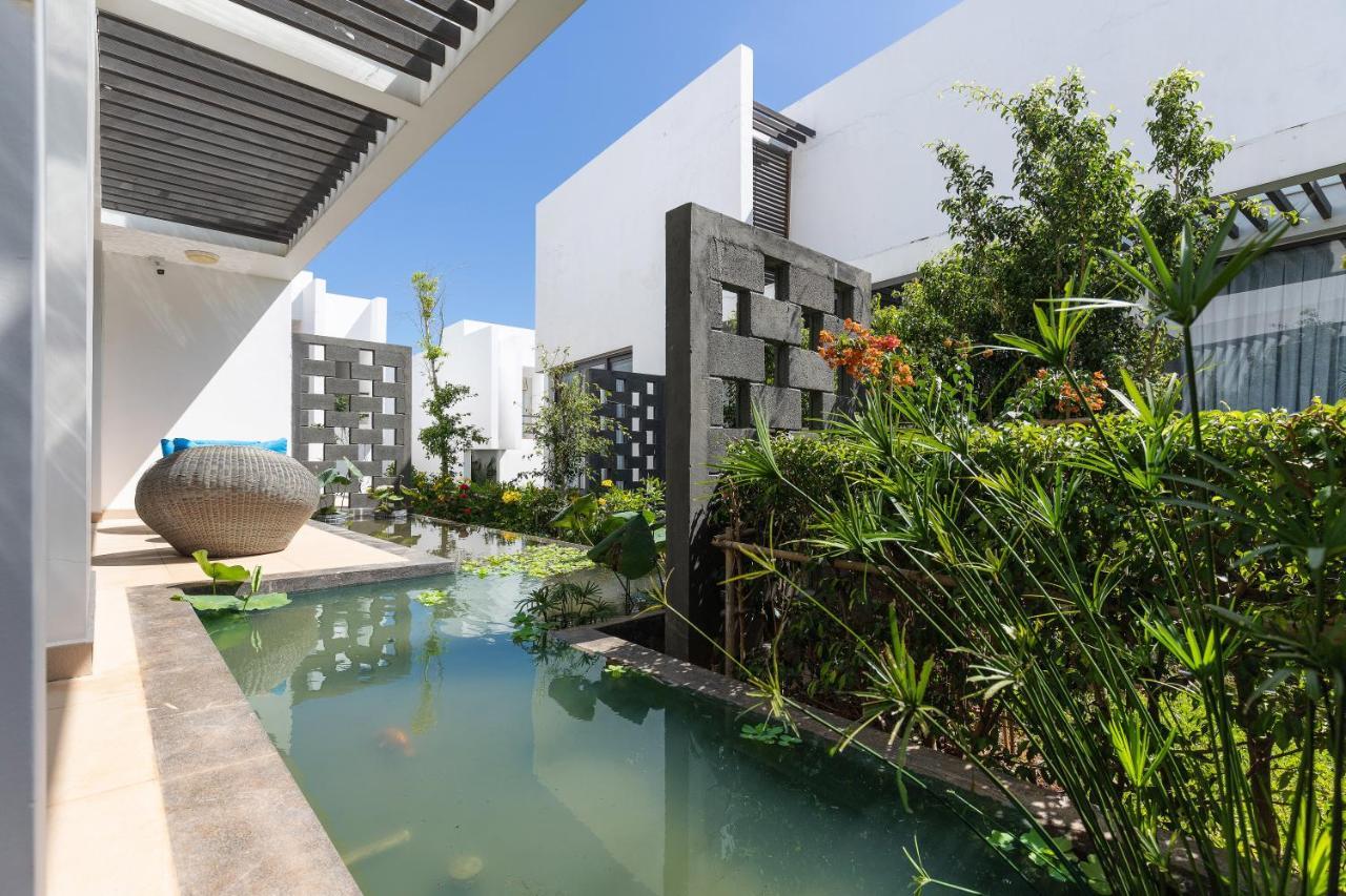 Okinawa Villas And Beach Club - Oceanami Resort Long Hai Εξωτερικό φωτογραφία